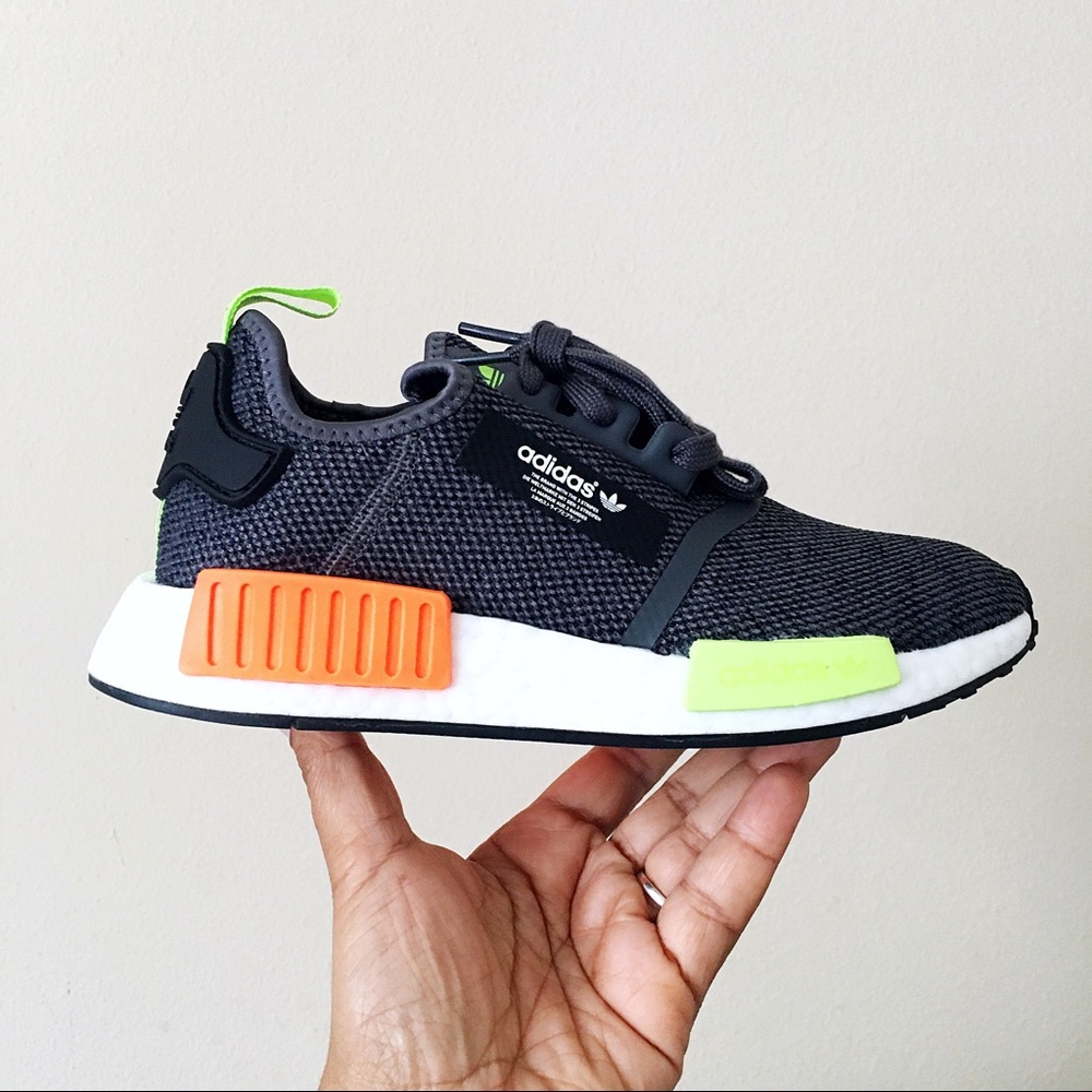 Adidas NMD R1 Sneakers